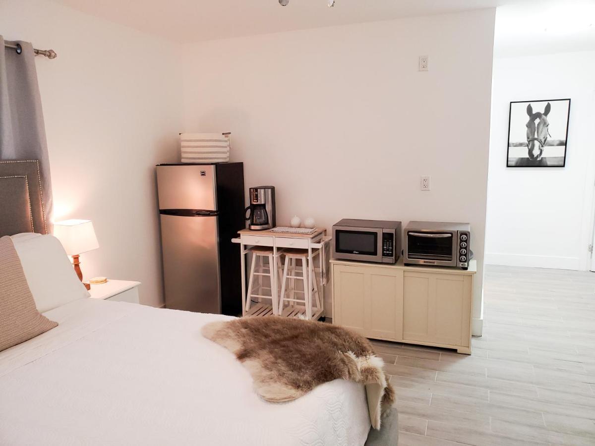 Stylish & Newly-Renovated Suites Near Las Olas فورت لودرديل المظهر الخارجي الصورة